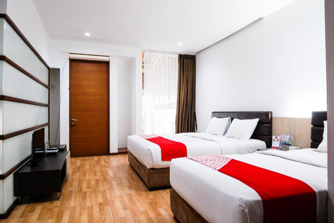 Hotel Oyo 229 Hi Quality Bandung